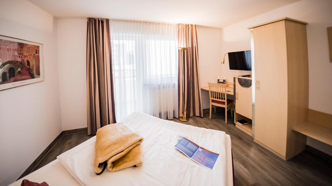 City-Hotel Garni 뉴울름 외부 사진